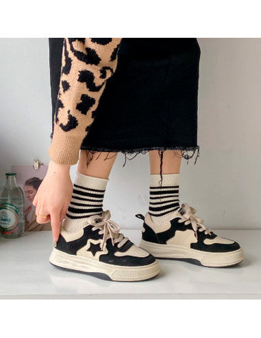 Cosmo kicks